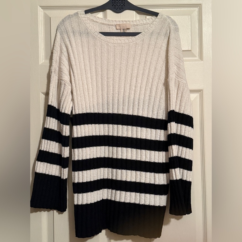 H&M Cream and Black Striped Crew Neck Sweater
